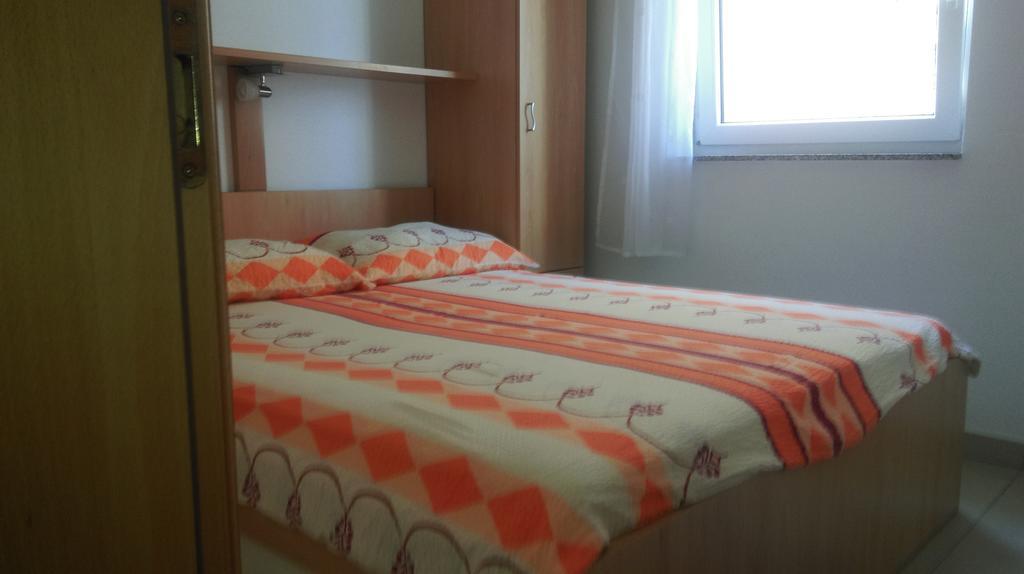 Apartments Iva Povljana Quarto foto